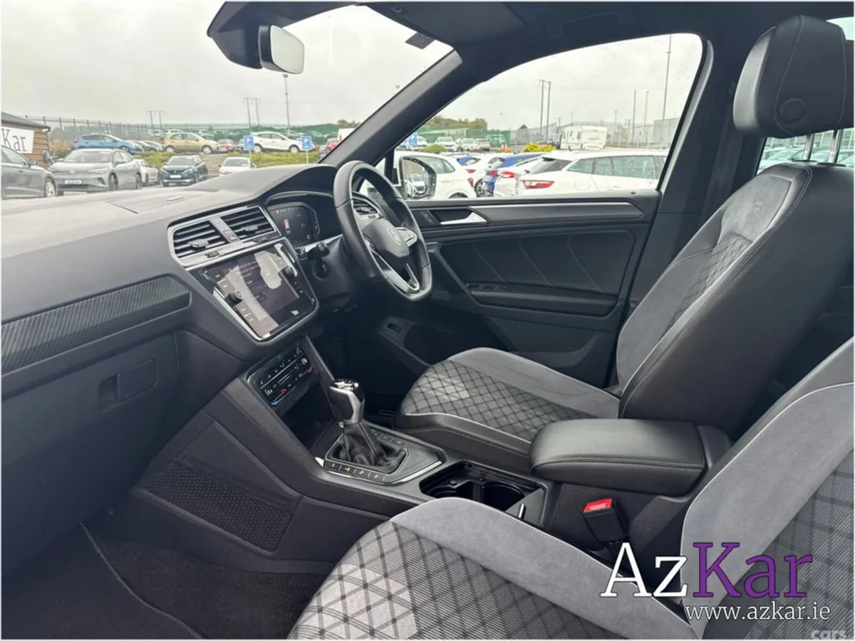 Volkswagen Tiguan SUV, Petrol Plug-in Hybrid, 2023, White