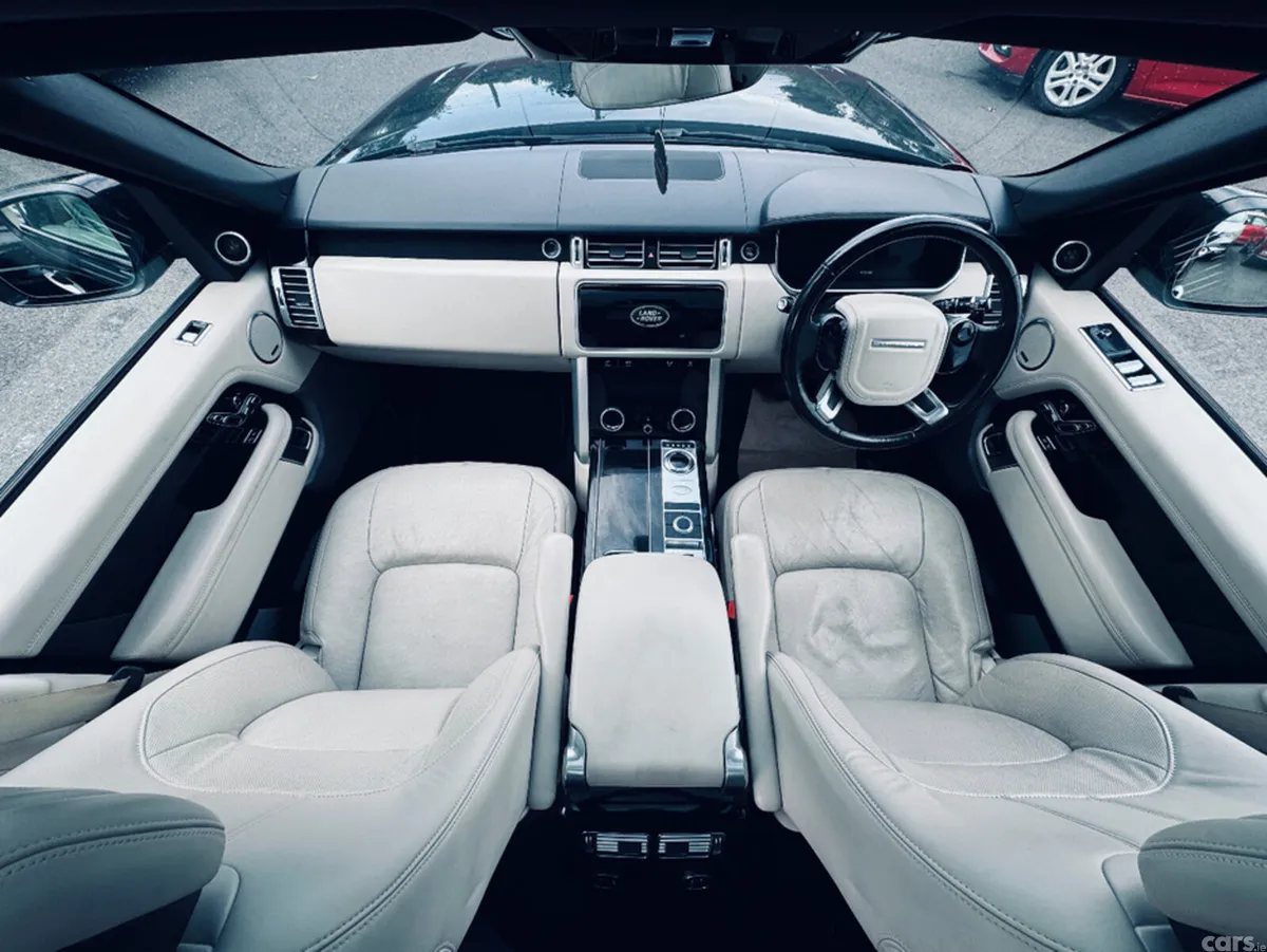 Land Rover Range Rover Estate, Diesel, 2018, Black