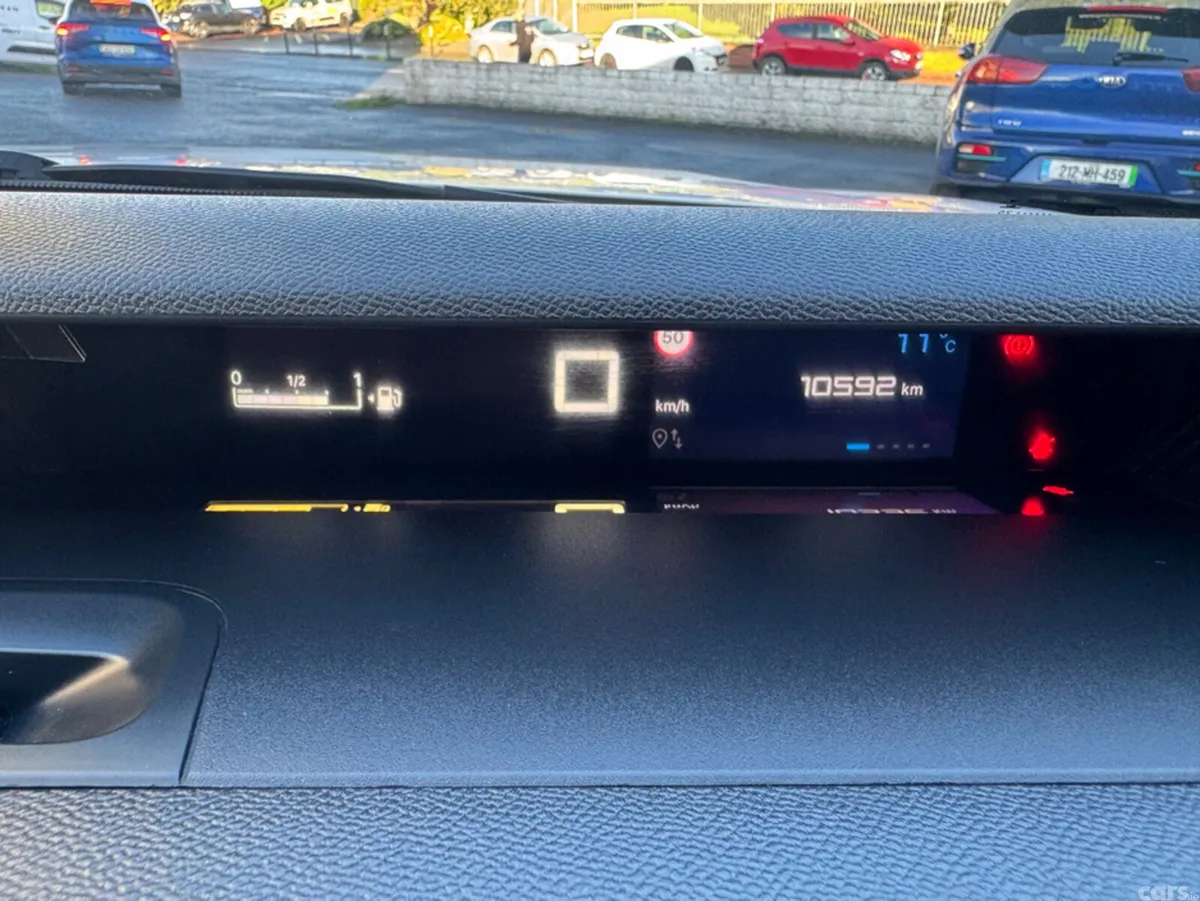 Citroen C3 Hatchback, Petrol, 2025, White