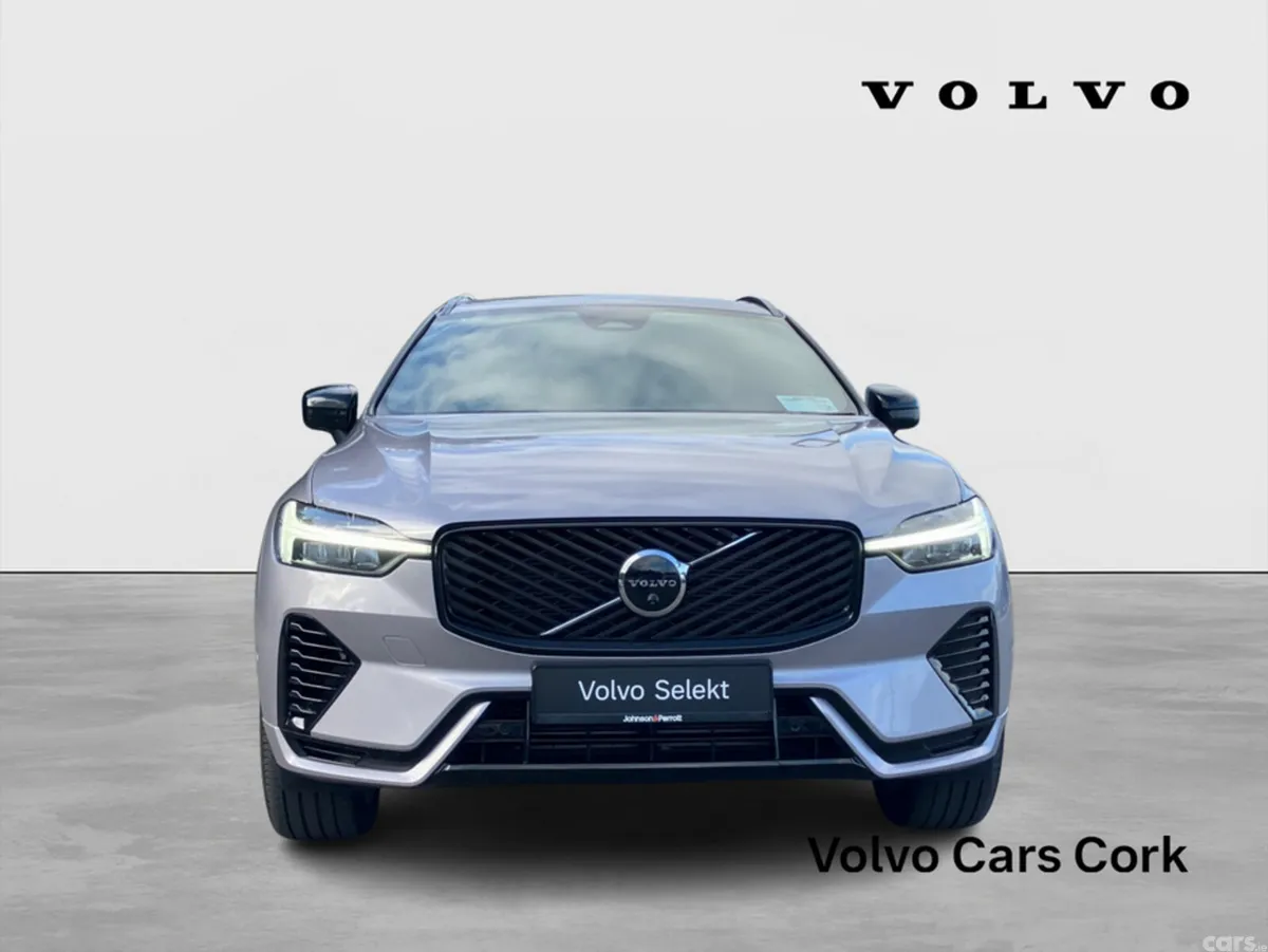 Volvo XC60 SUV, Petrol Plug-in Hybrid, 2026, Silver