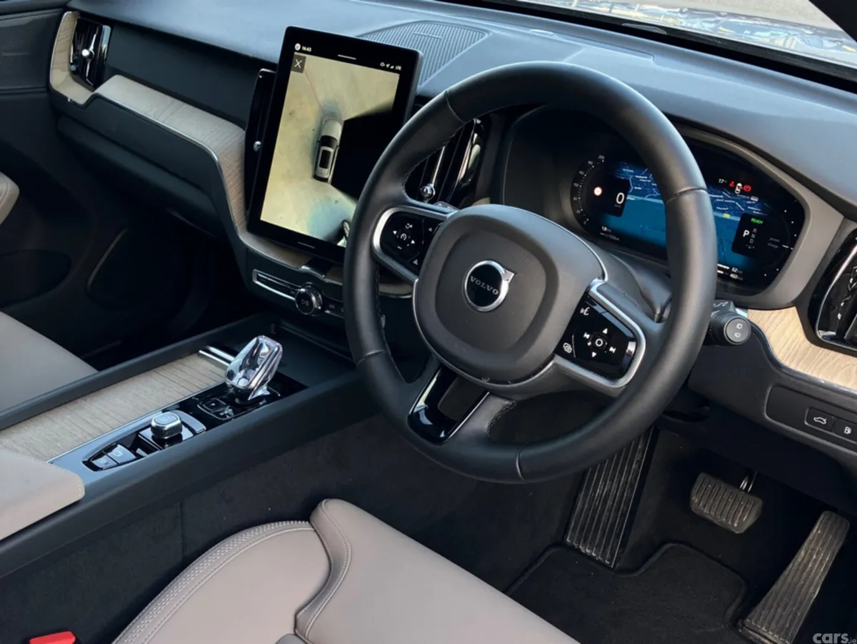 Volvo XC60 SUV, Petrol Plug-in Hybrid, 2026, Silver