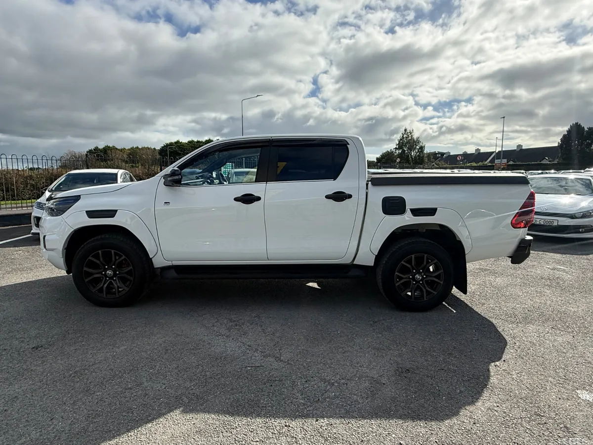 Toyota Hilux Pick Up, Diesel, 2023, White