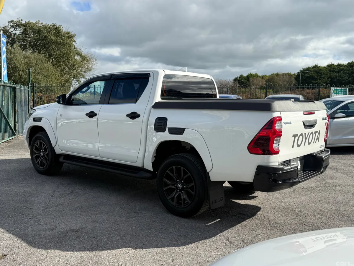 Toyota Hilux Pick Up, Diesel, 2023, White