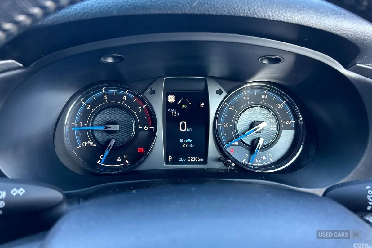 Toyota Hilux Pick Up, Diesel Hybrid, 2025, Grey