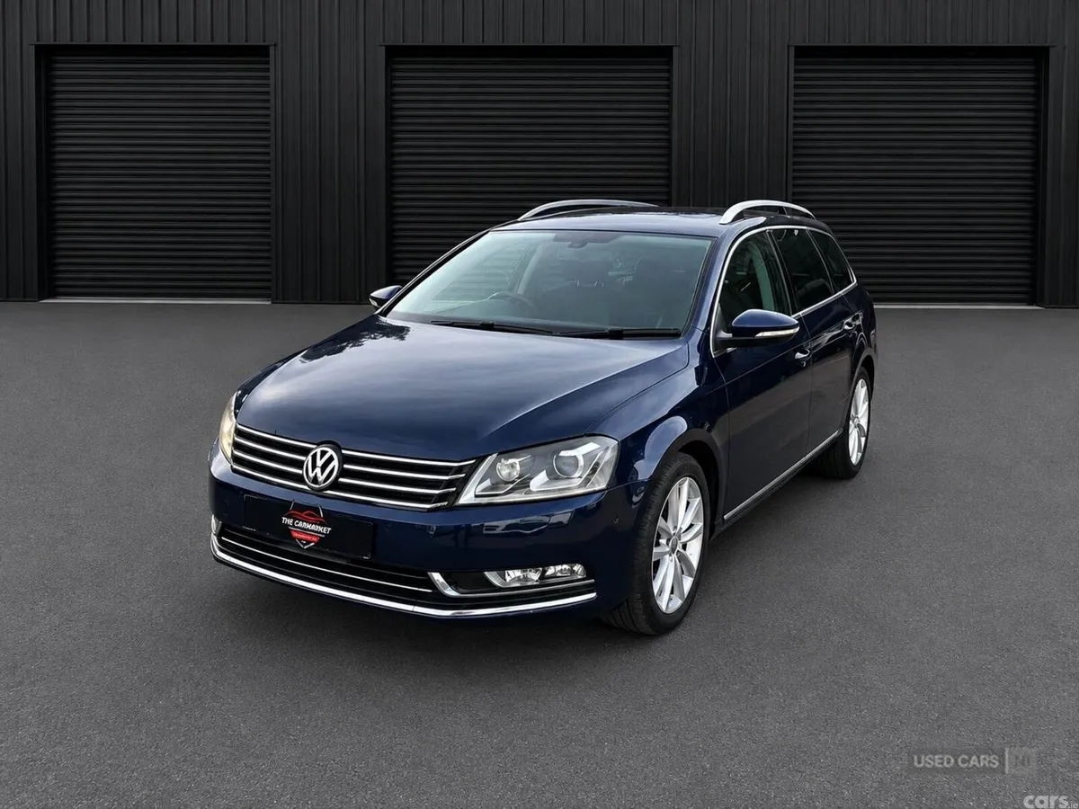 Volkswagen Passat , Petrol, 2014, Blue