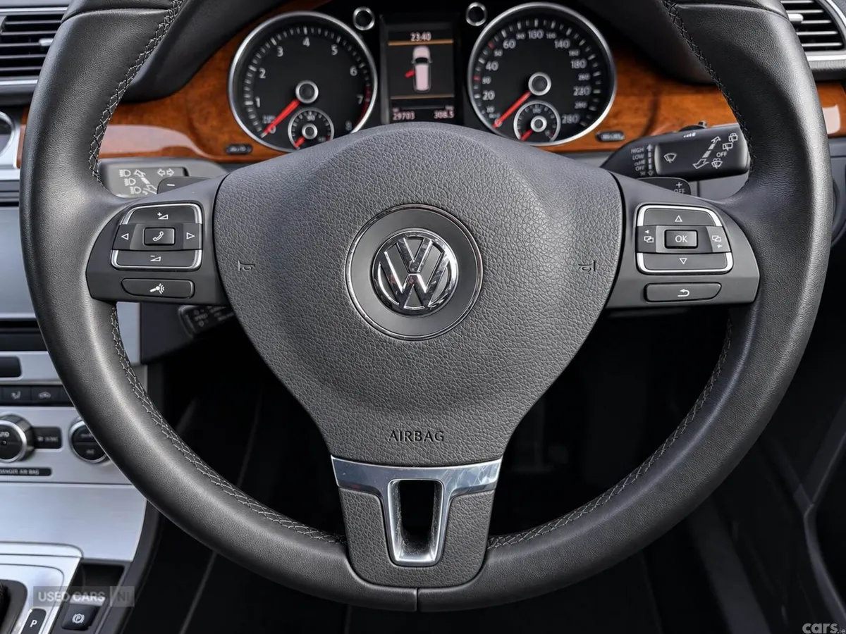 Volkswagen Passat , Petrol, 2014, Blue