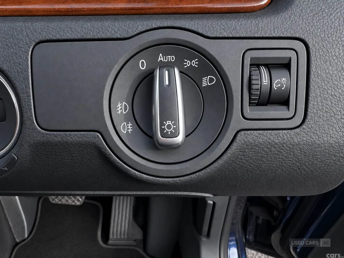 Volkswagen Passat , Petrol, 2014, Blue