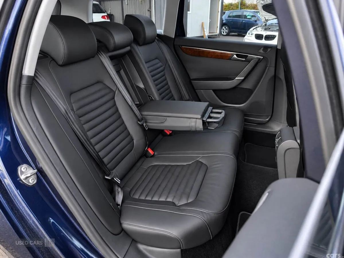 Volkswagen Passat , Petrol, 2014, Blue