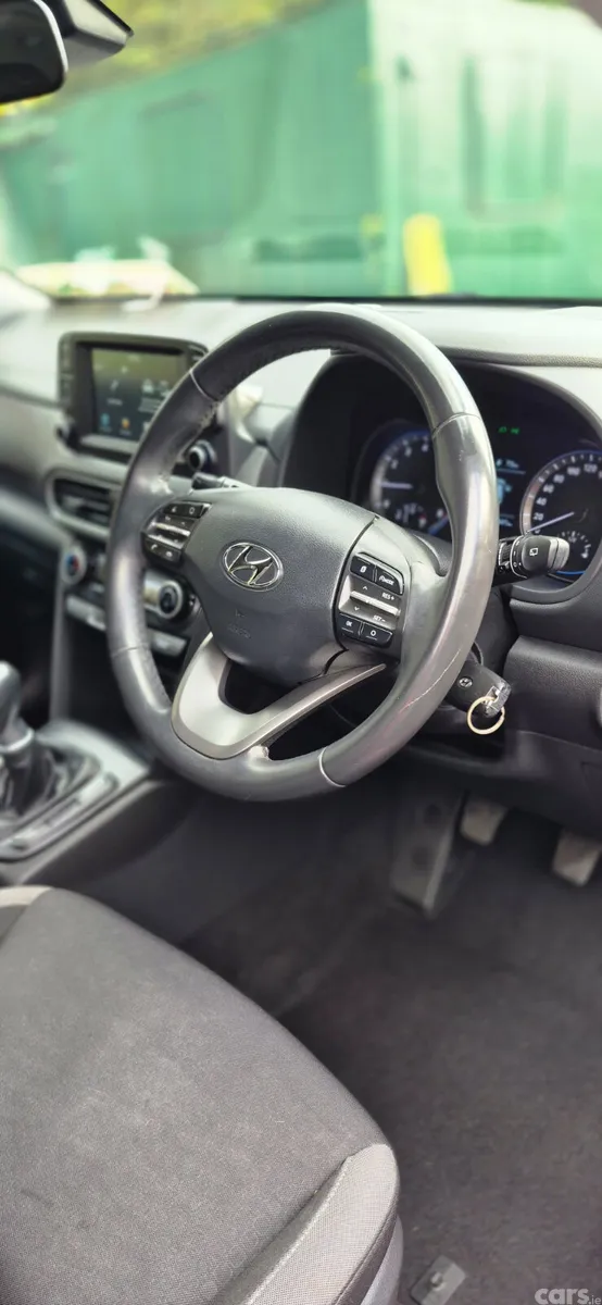 Hyundai KONA MPV, Petrol, 2020, Orange