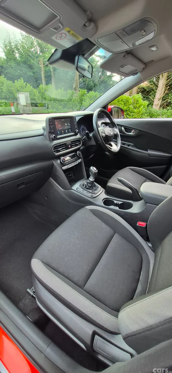 Hyundai KONA MPV, Petrol, 2020, Orange