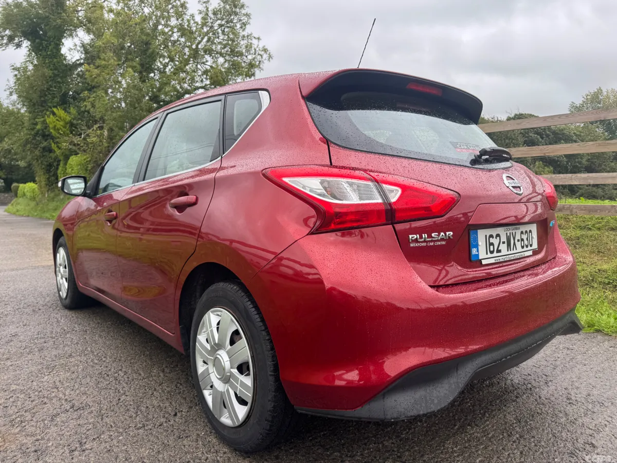 Nissan Pulsar Hatchback, Diesel, 2016, Red
