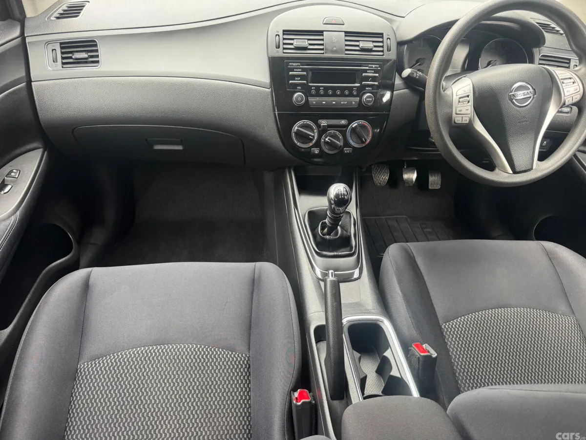 Nissan Pulsar Hatchback, Diesel, 2016, Red