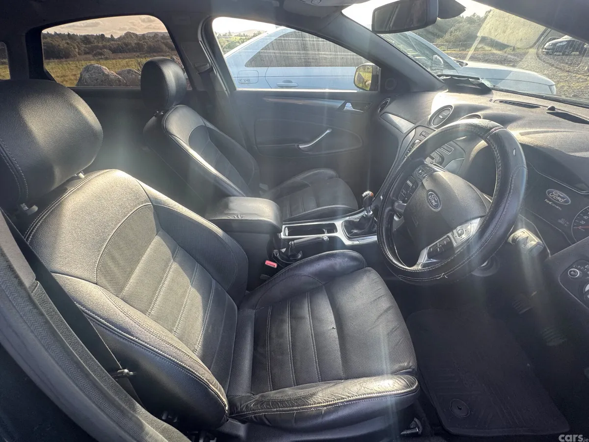 Ford Mondeo Hatchback, Diesel, 2011, Black