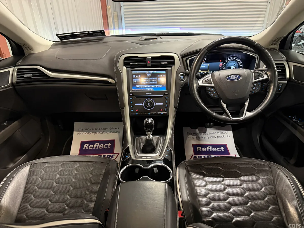 Ford Mondeo Saloon, Diesel, 2016, Black