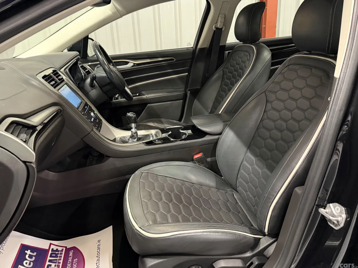 Ford Mondeo Saloon, Diesel, 2016, Black