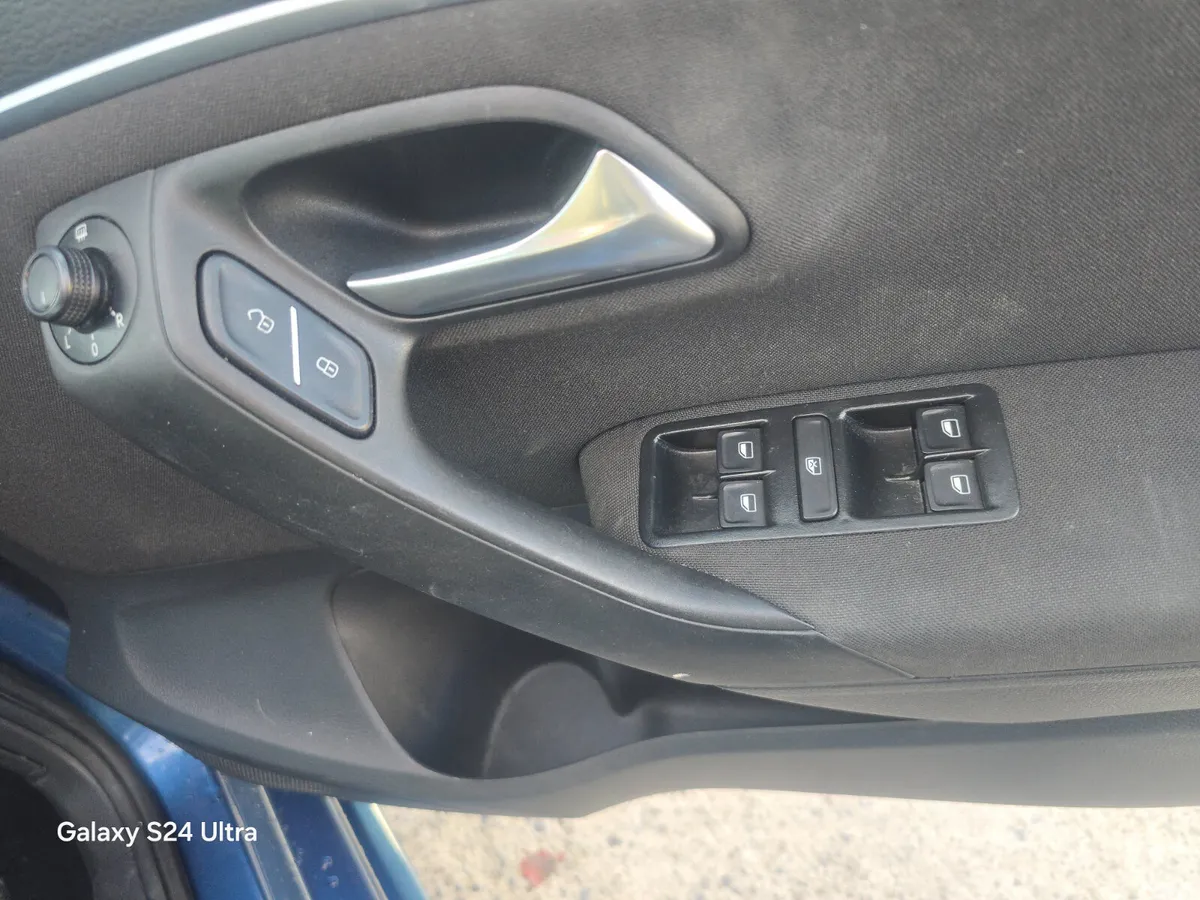 Volkswagen Polo Hatchback, Diesel, 2016, Blue