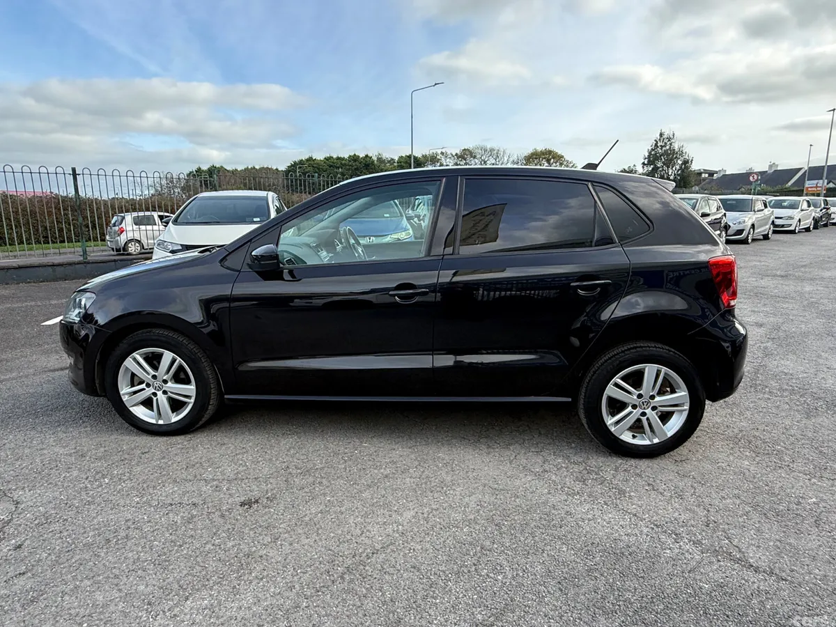 Volkswagen Polo Hatchback, Petrol, 2014, Black
