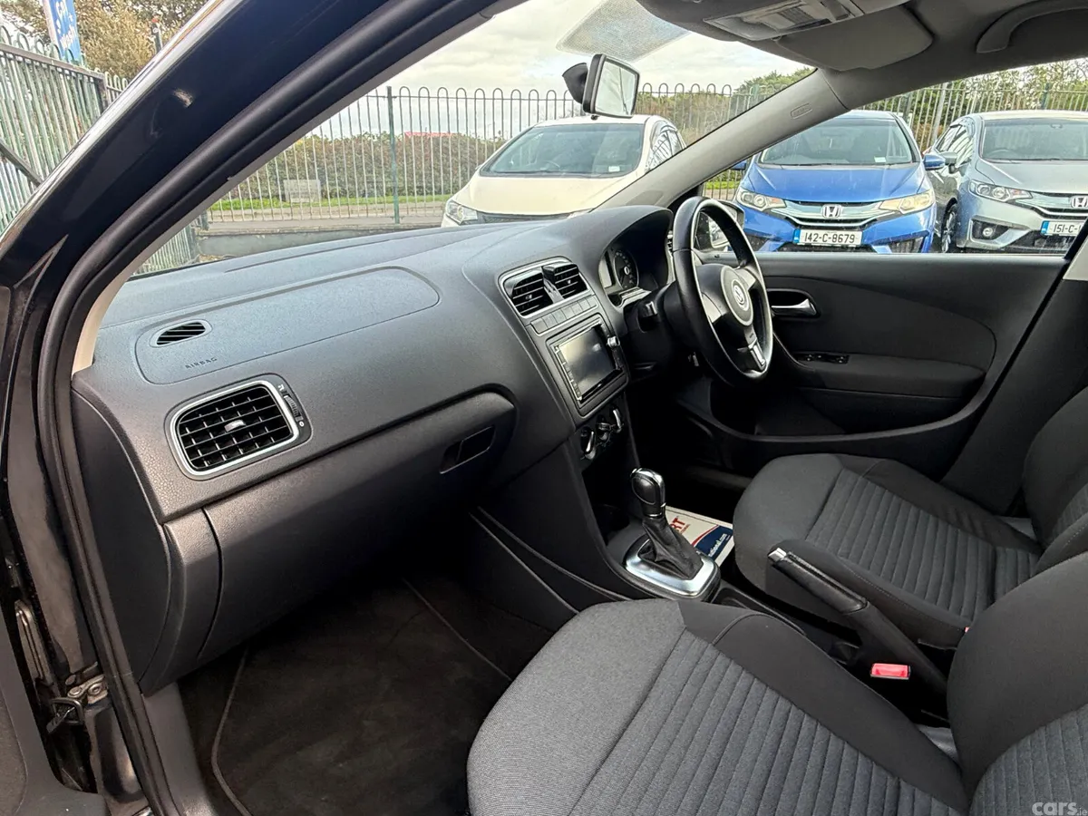 Volkswagen Polo Hatchback, Petrol, 2014, Black