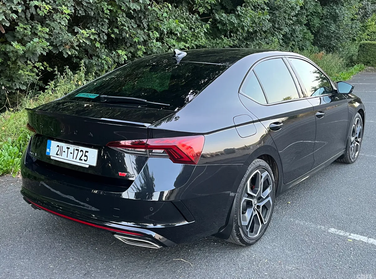 Skoda Octavia Saloon, Diesel, 2021, Black