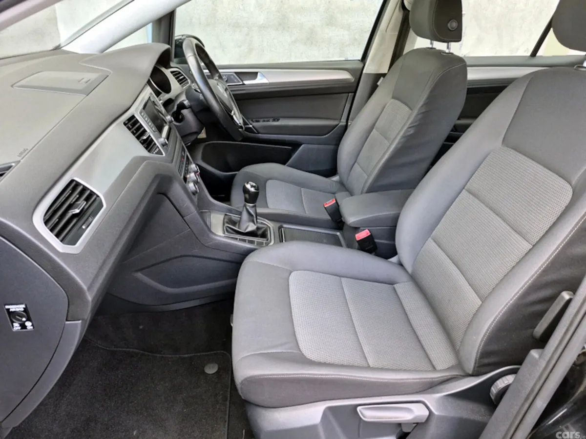 Volkswagen Golf Hatchback, Diesel, 2014, Black