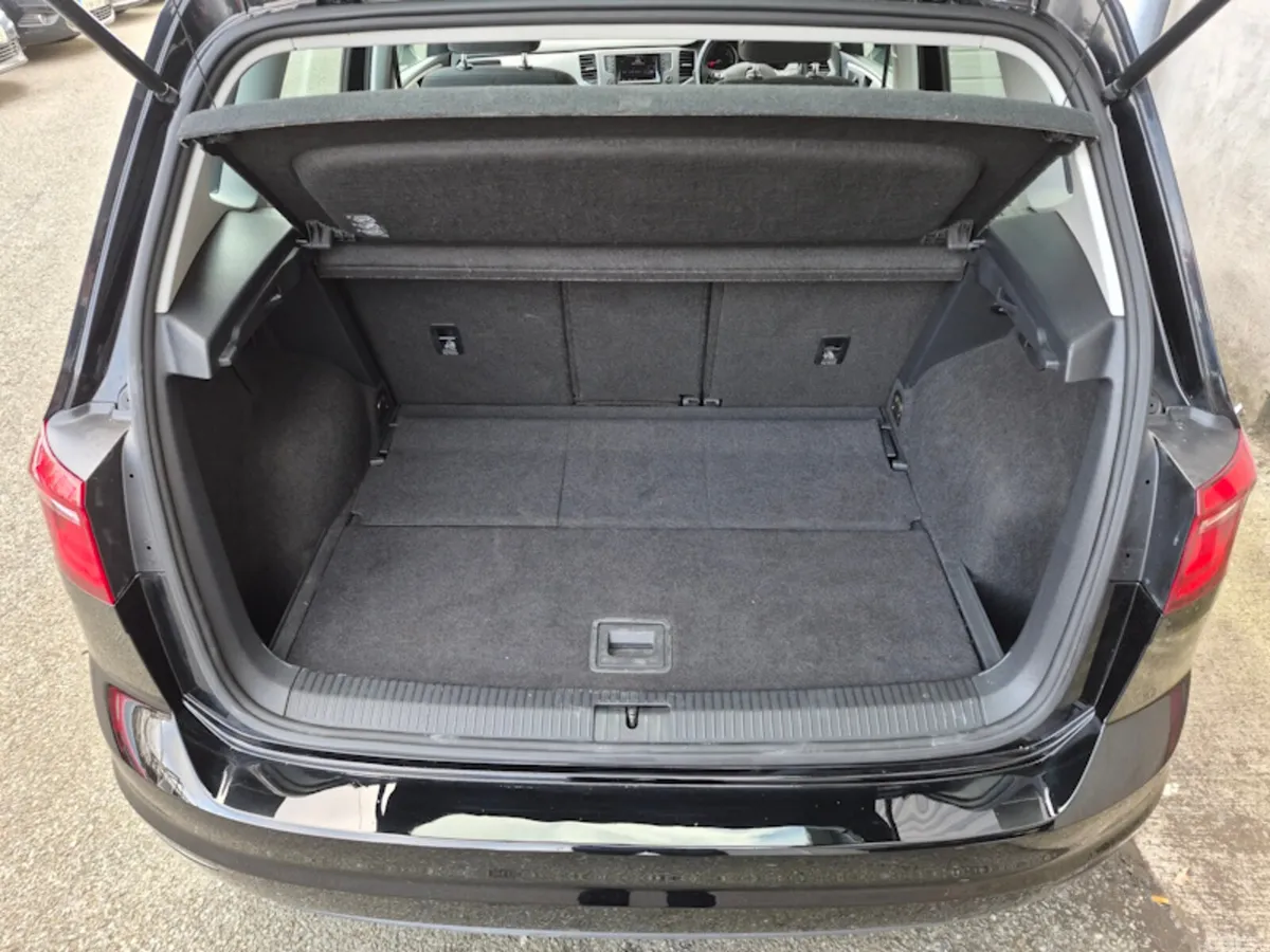 Volkswagen Golf Hatchback, Diesel, 2014, Black