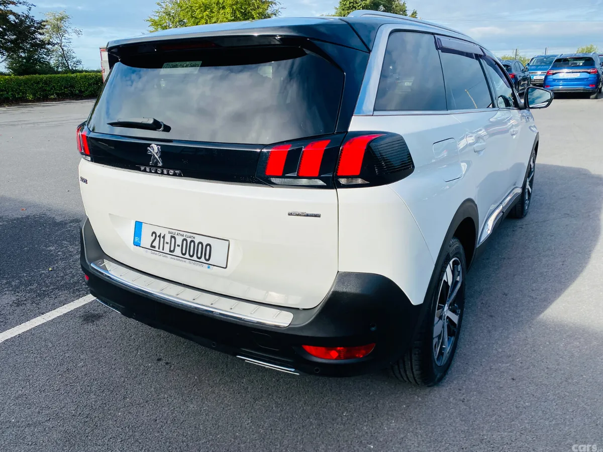 Peugeot 5008 MPV, Diesel, 2021, White