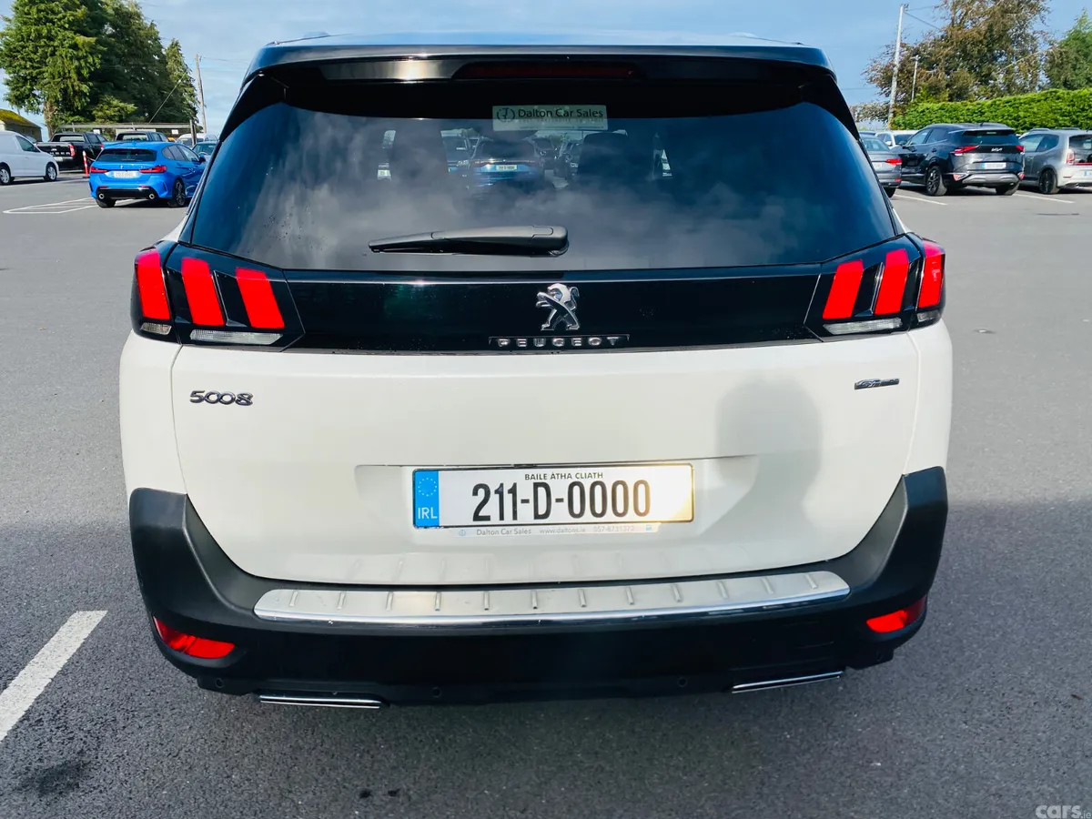 Peugeot 5008 MPV, Diesel, 2021, White