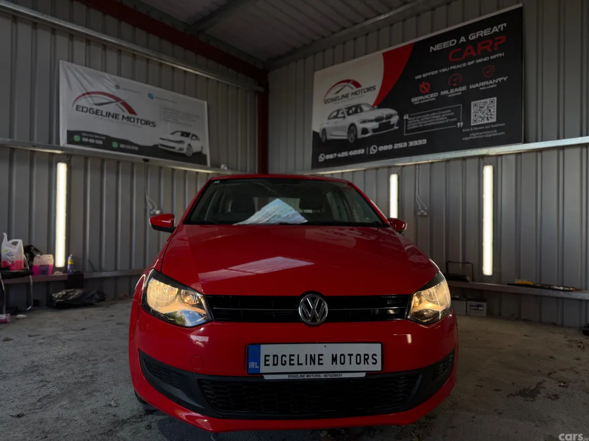 Volkswagen Polo Hatchback, Petrol, 2013, Red