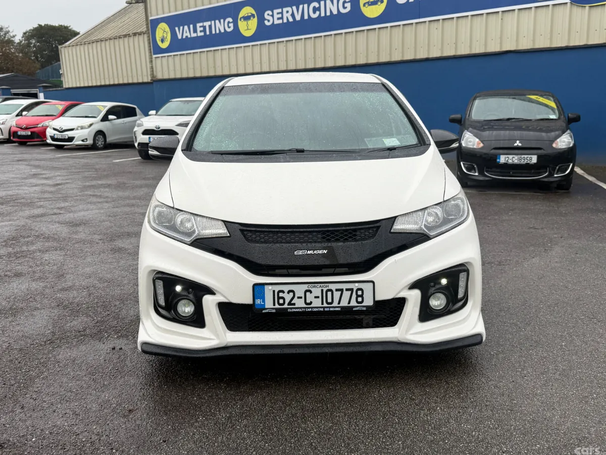 Honda Fit Hatchback, Petrol Hybrid, 2016, White