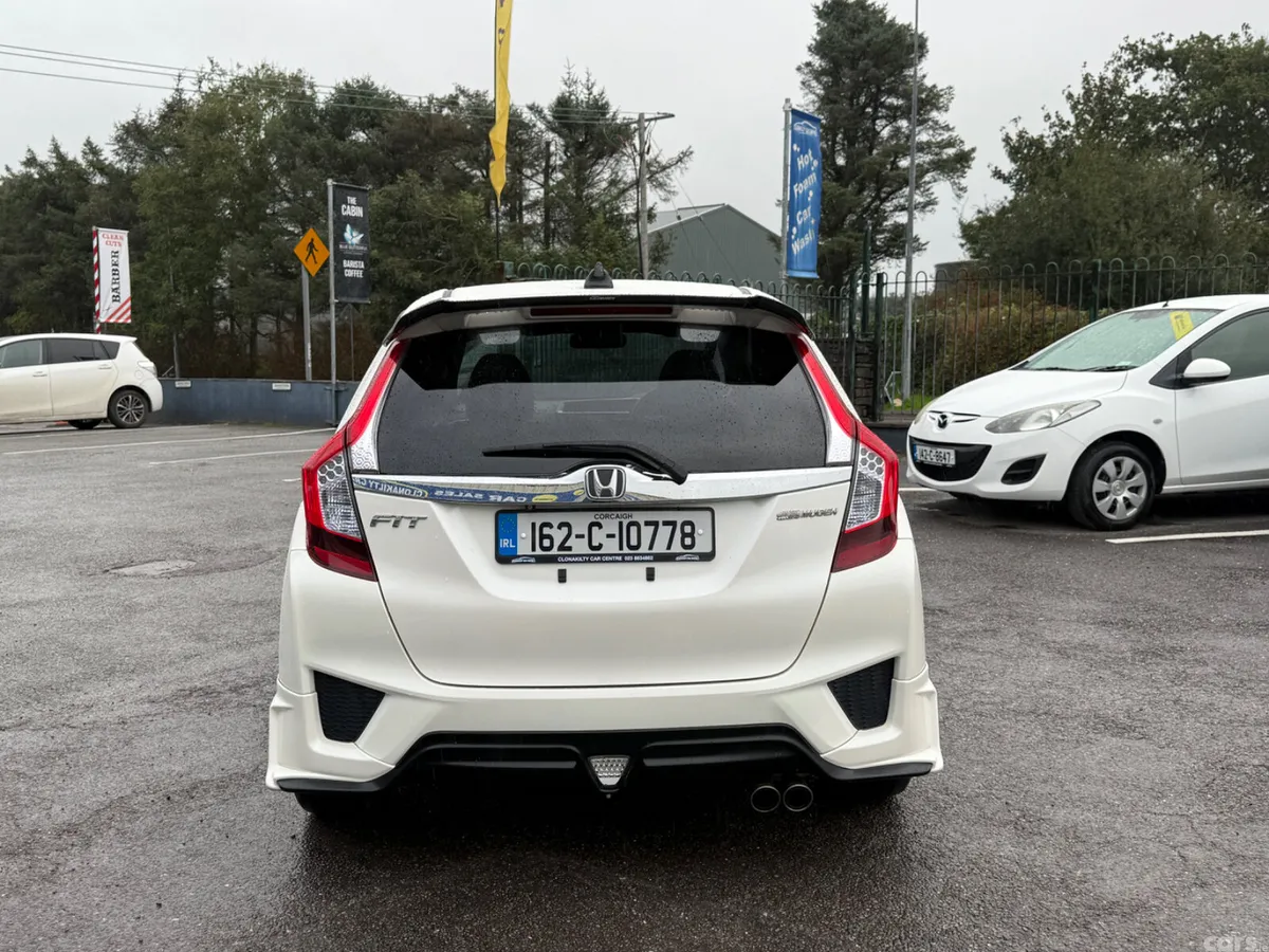 Honda Fit Hatchback, Petrol Hybrid, 2016, White