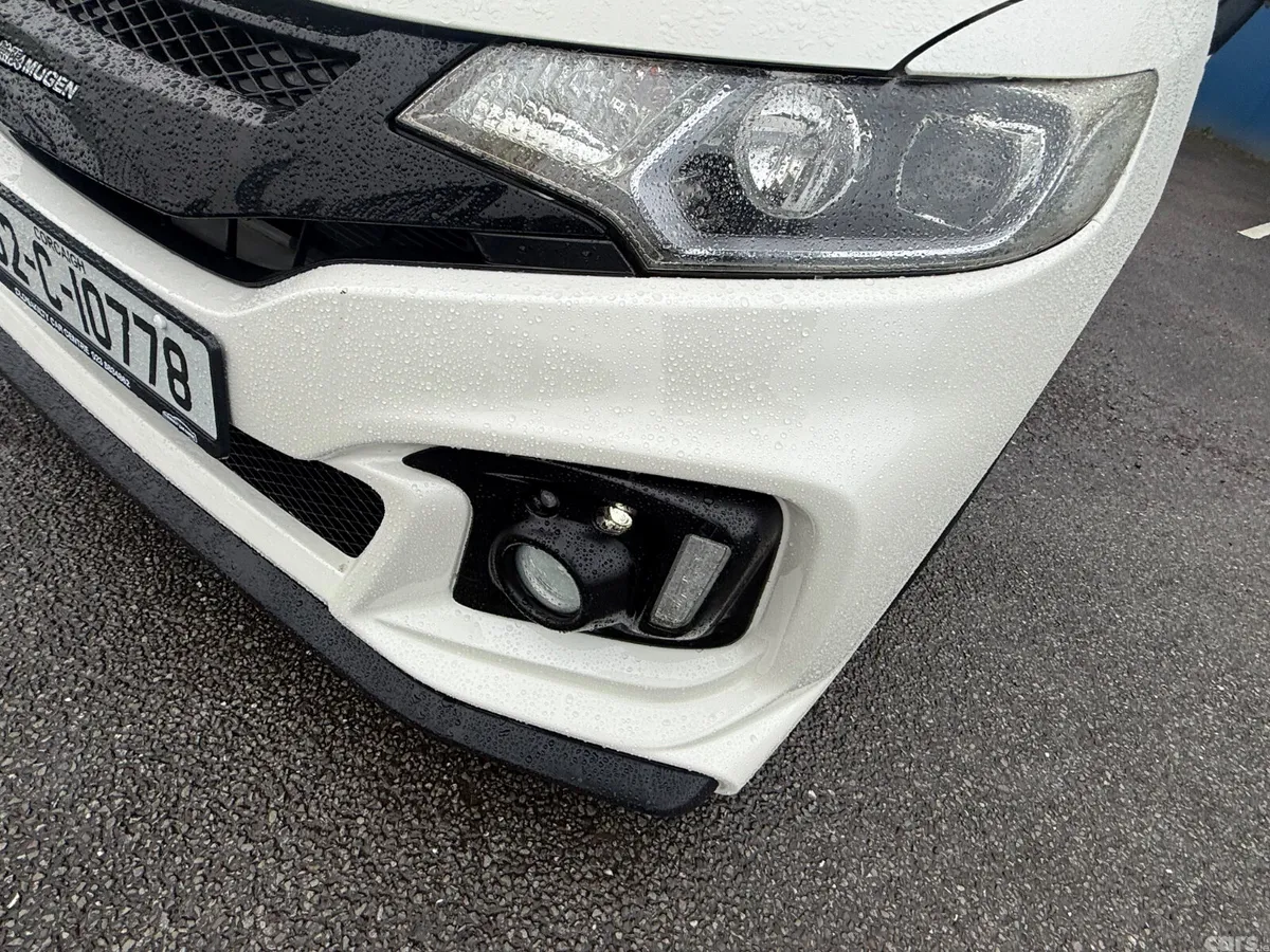 Honda Fit Hatchback, Petrol Hybrid, 2016, White