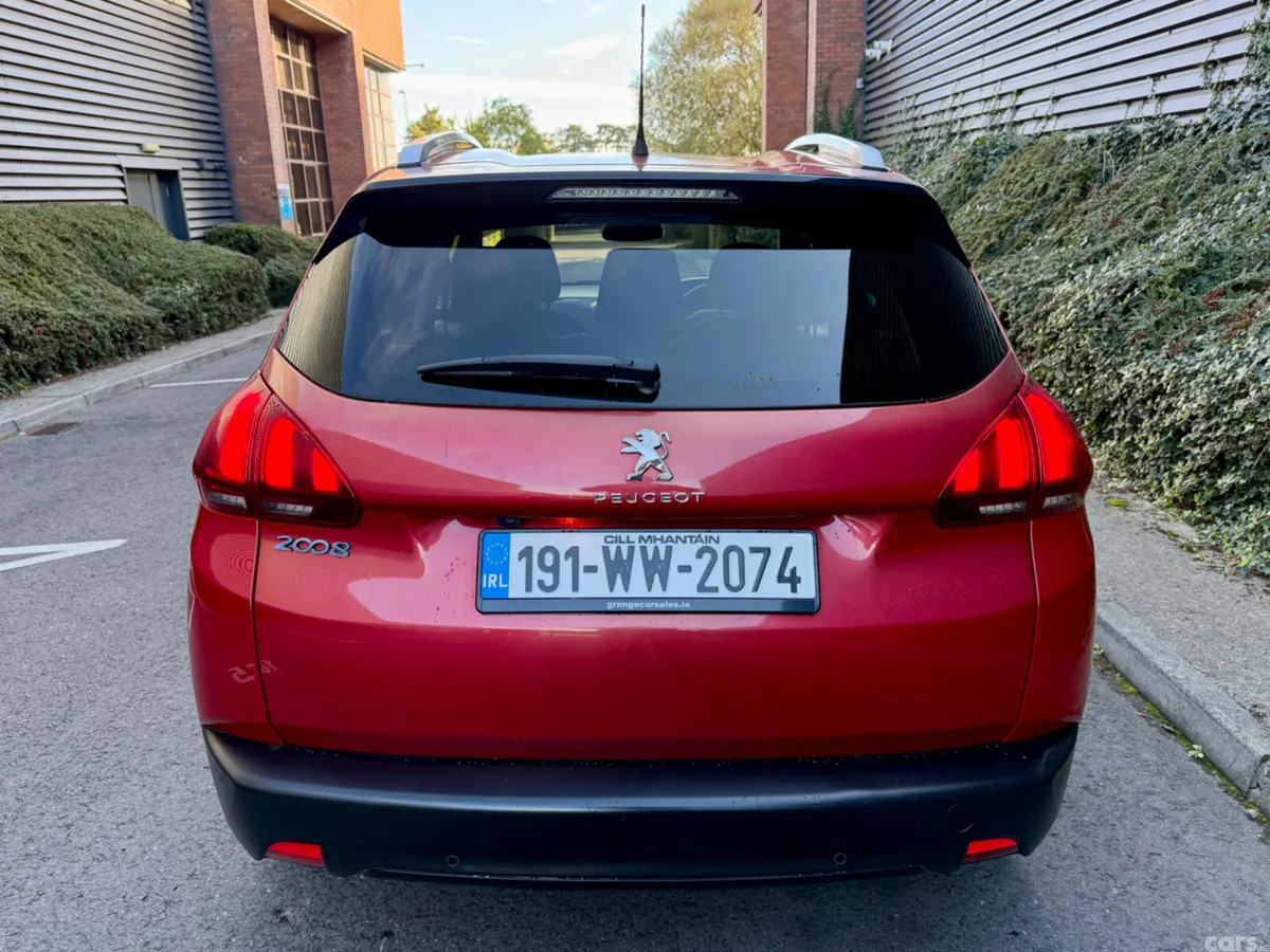 Peugeot 2008 Estate, Petrol, 2019, Red
