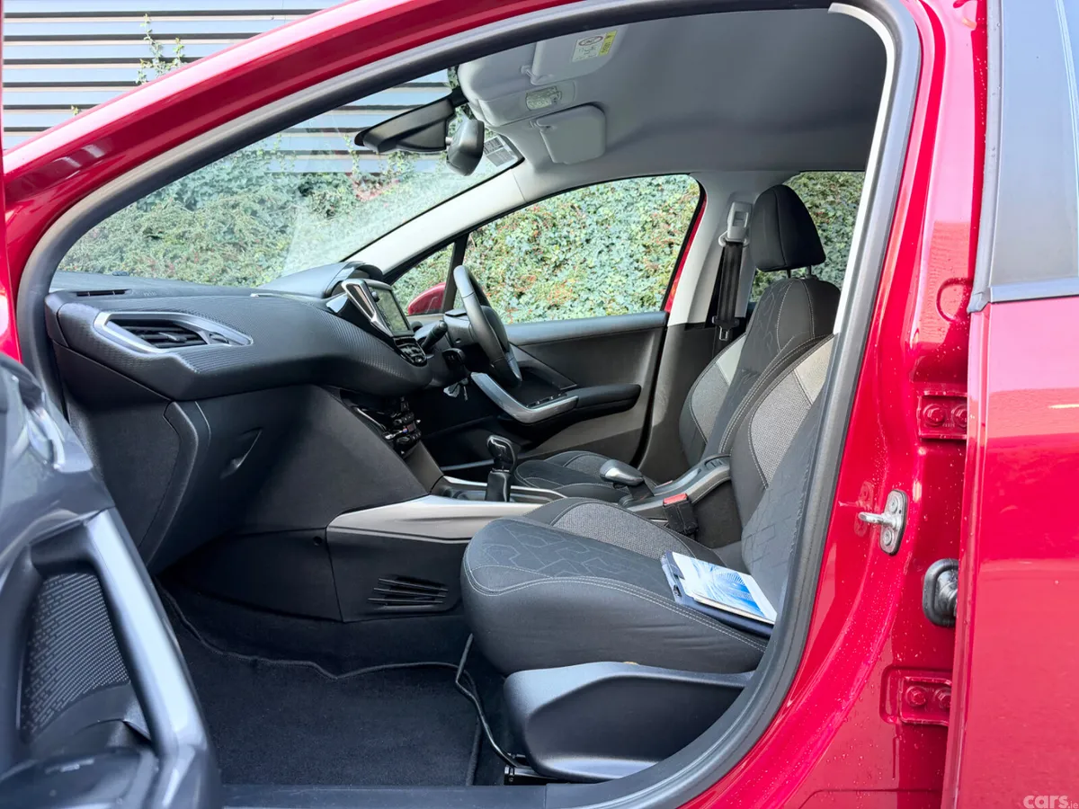 Peugeot 2008 Estate, Petrol, 2019, Red