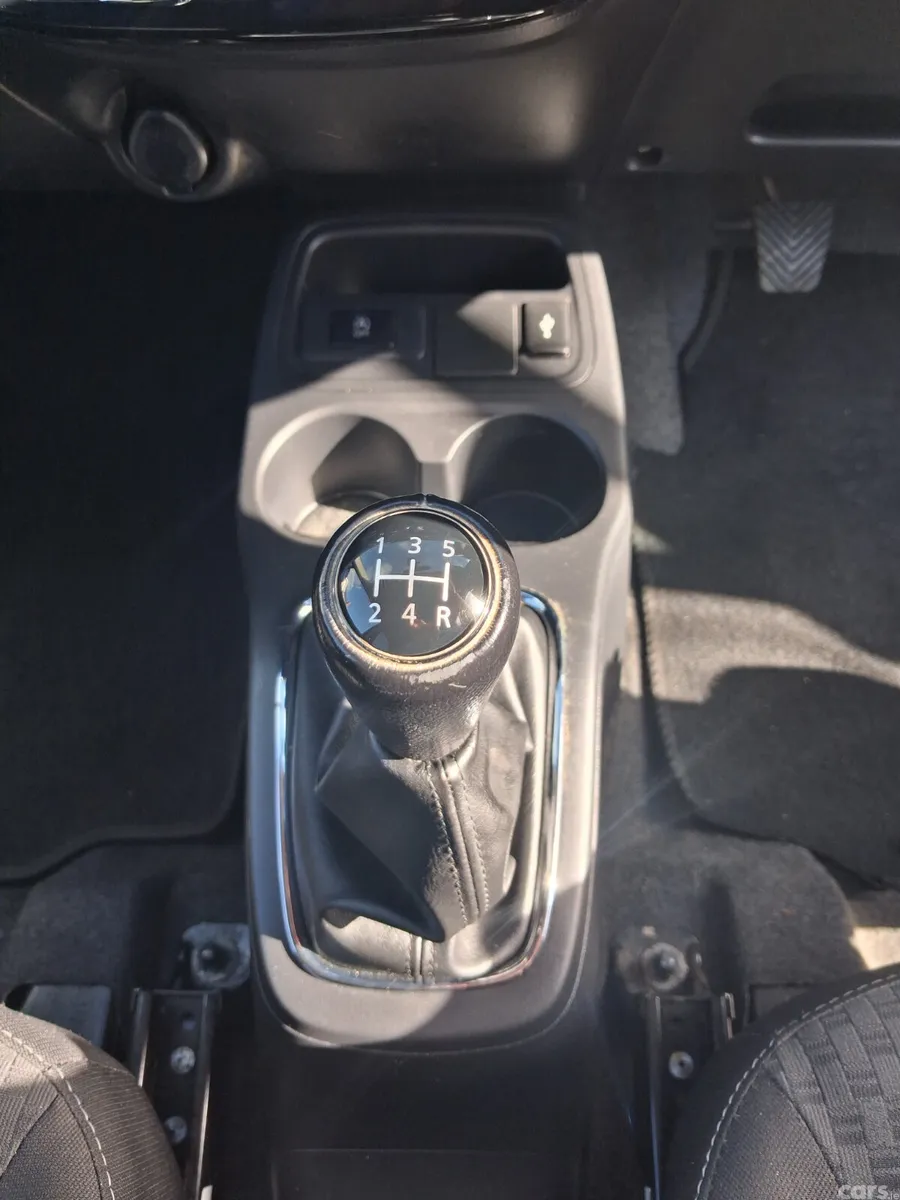 Mitsubishi Mirage Hatchback, Petrol, 2018, Beige