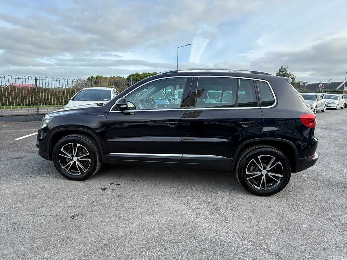 Volkswagen Tiguan SUV, Petrol, 2015, Black