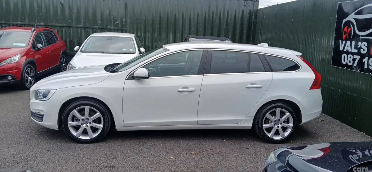 Volvo V60 Estate, Diesel, 2016, White