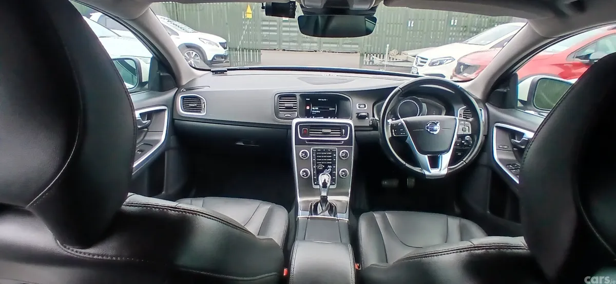 Volvo V60 Estate, Diesel, 2016, White