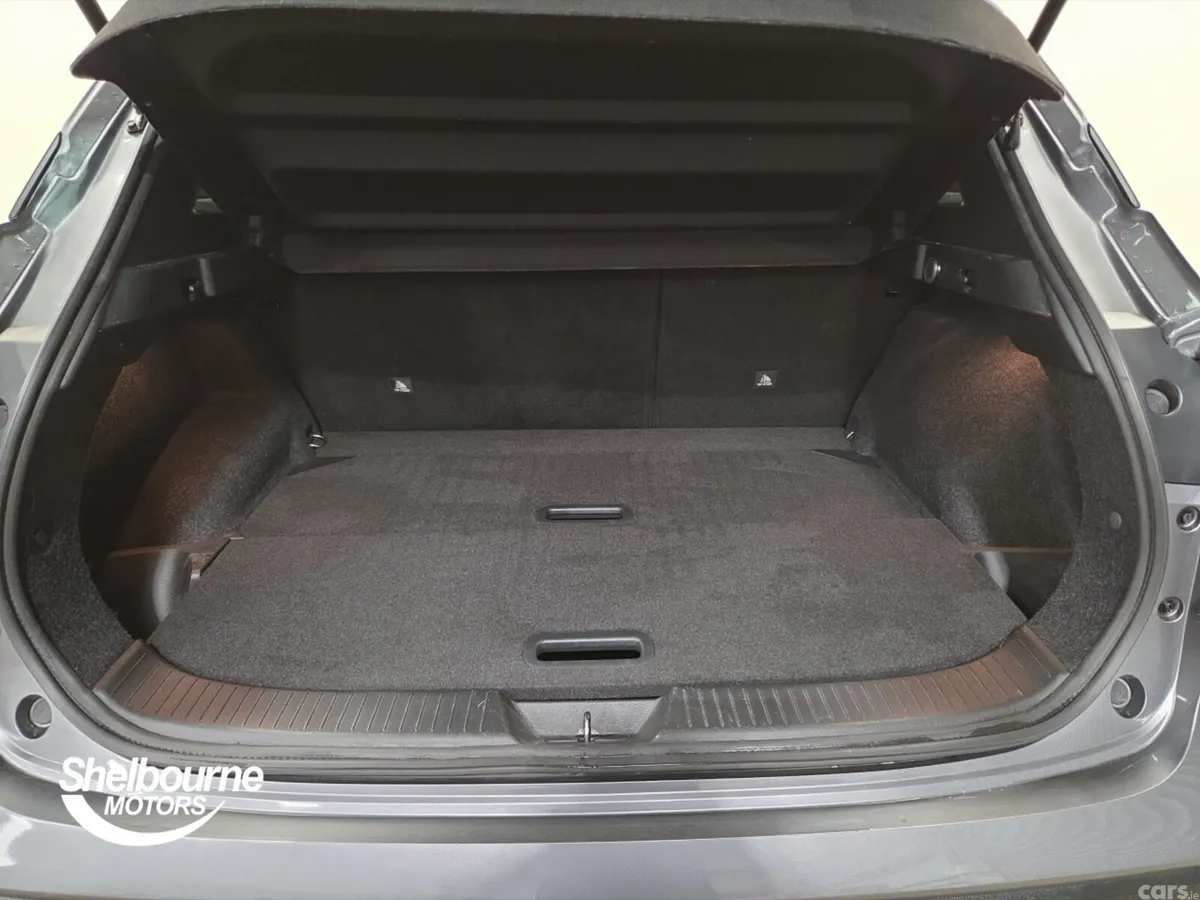 Nissan Qashqai Hatchback, Petrol, 2023, Grey