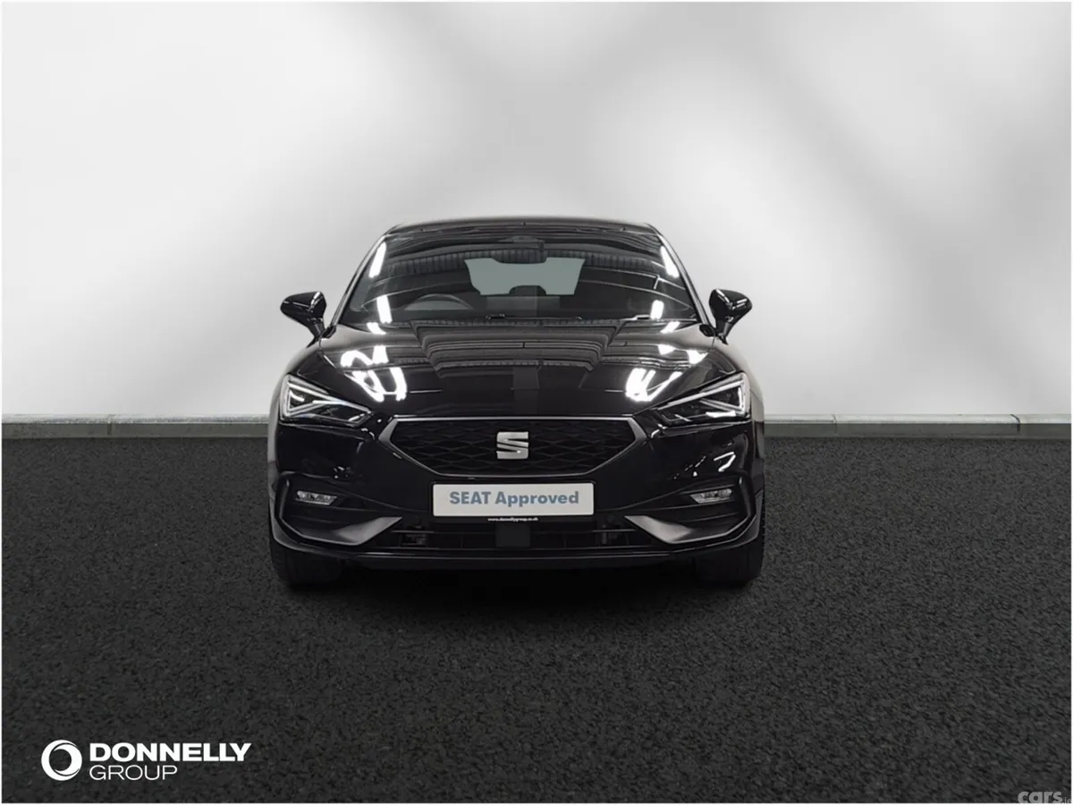 SEAT Leon Hatchback, Petrol, 2026, Black