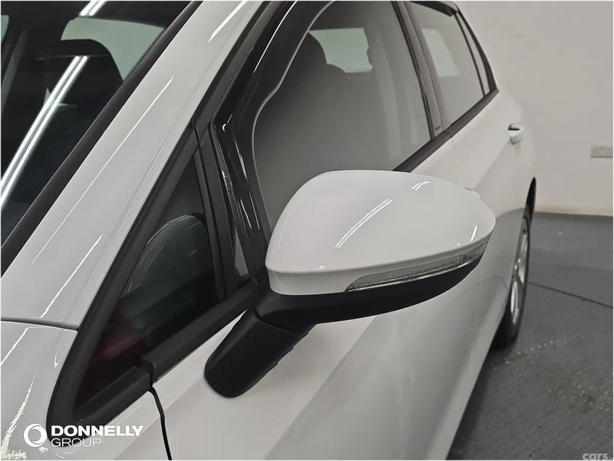 Volkswagen Golf Hatchback, Diesel, 2024, White