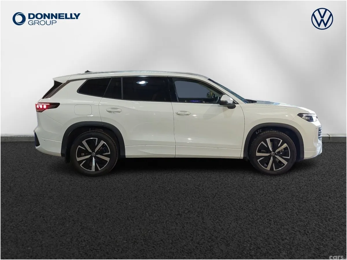 Volkswagen Tayron Estate, Petrol, 2025, White