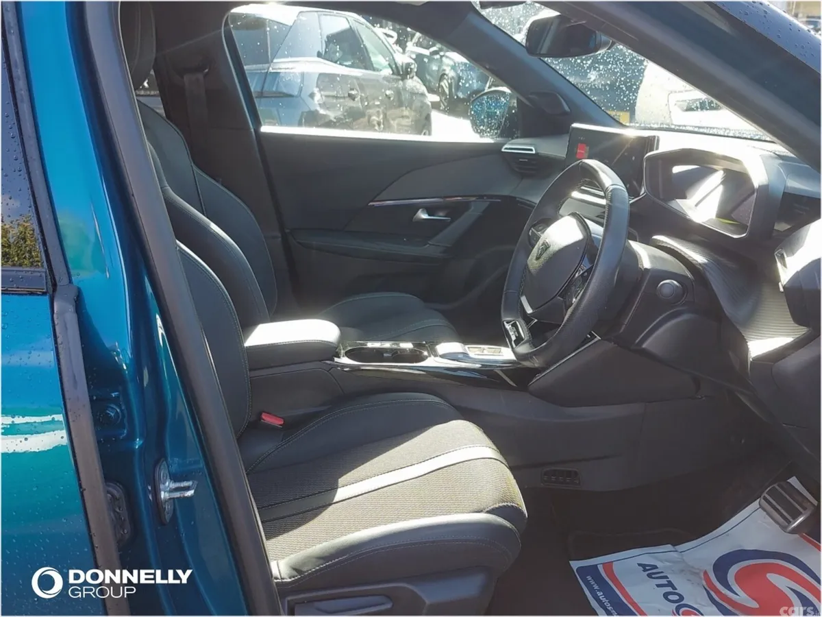 Peugeot 2008 Estate, Electric, 2025, Blue