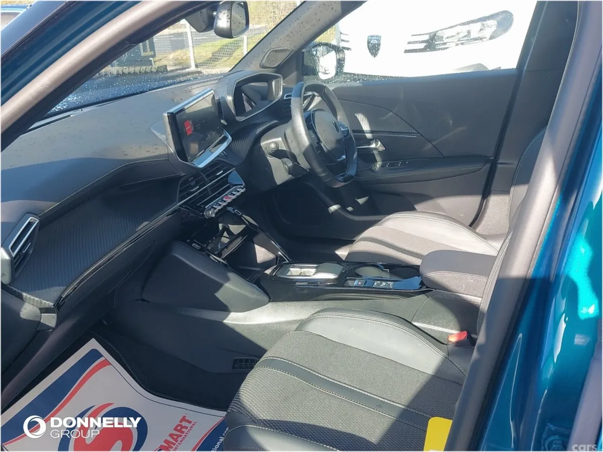 Peugeot 2008 Estate, Electric, 2025, Blue