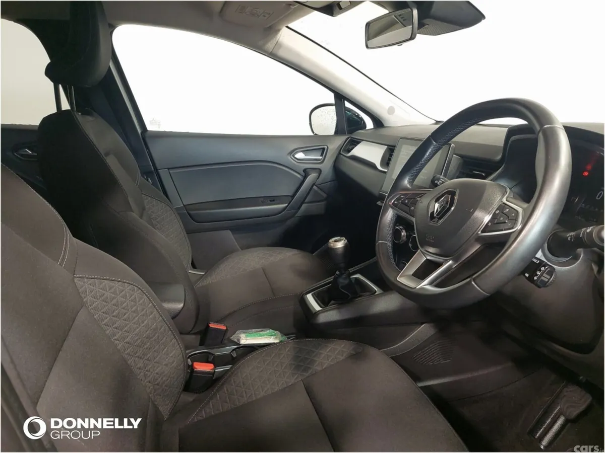 Renault Captur Hatchback, Petrol, 2024, Grey