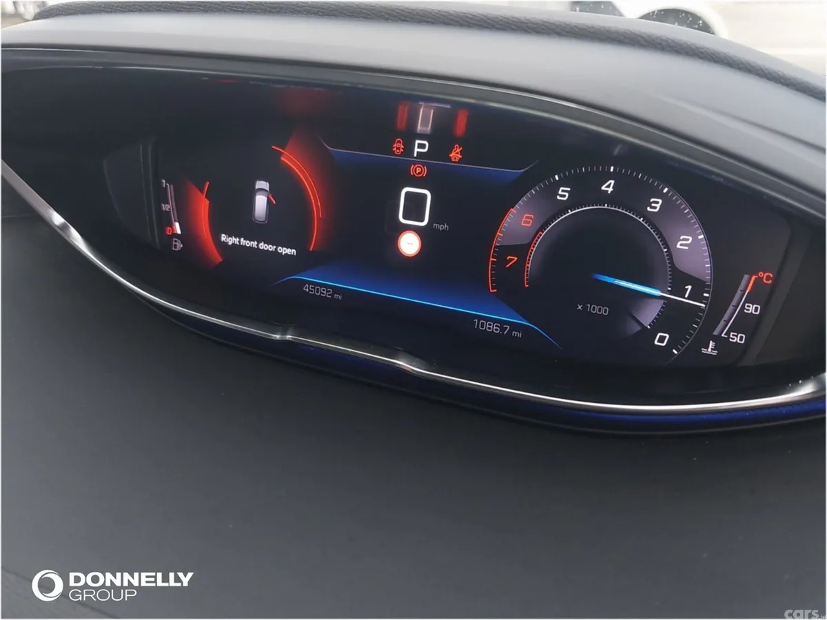 Peugeot 3008 Estate, Petrol, 2021, White
