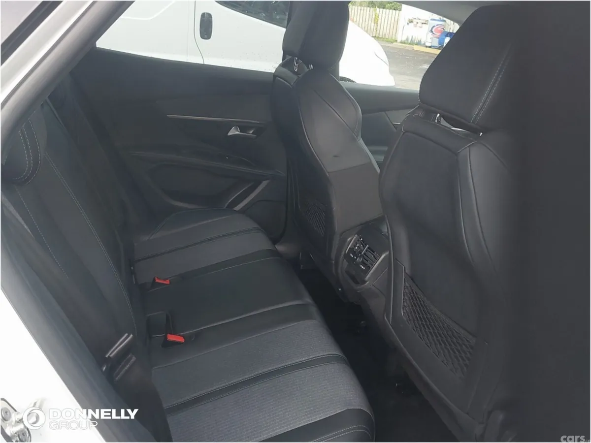Peugeot 3008 Estate, Petrol, 2021, White