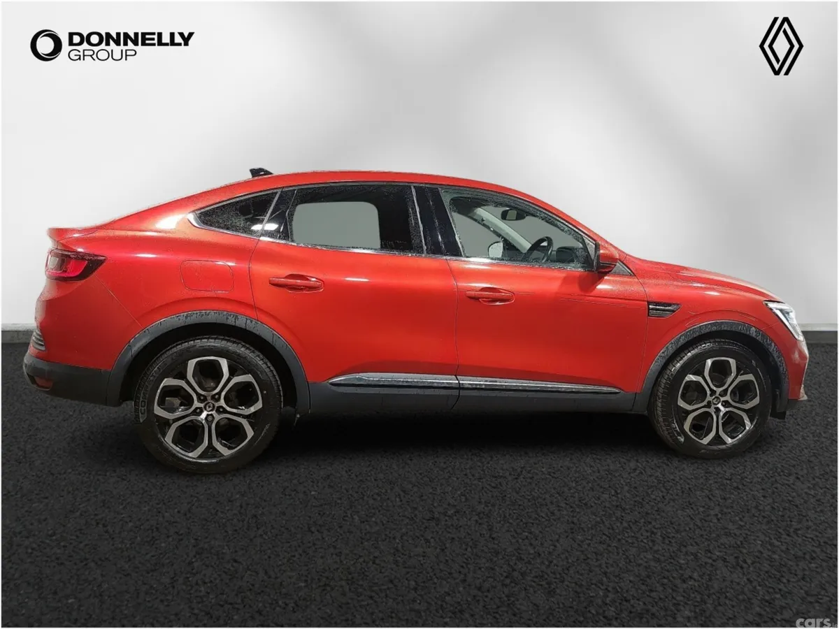 Renault Arkana Estate, Petrol Hybrid, 2022, Red