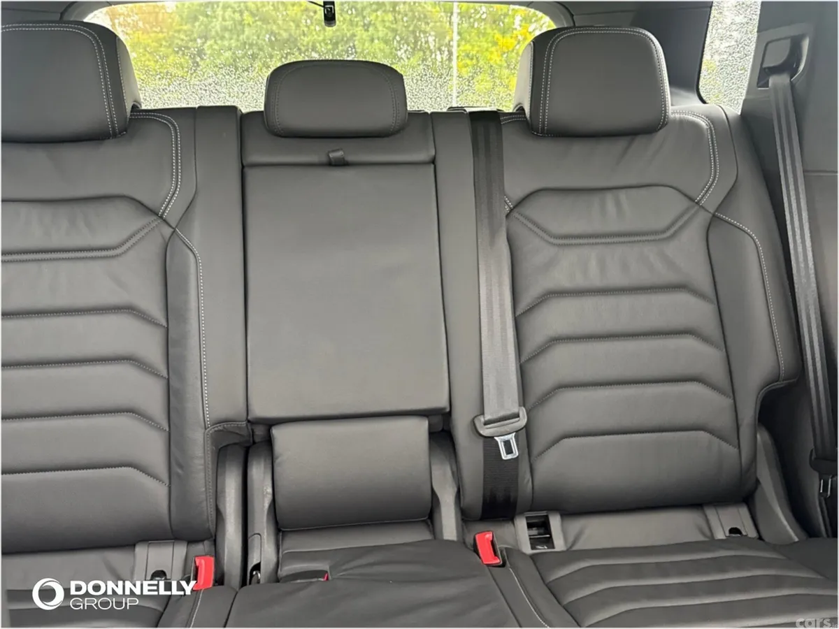 Volkswagen Touareg , Diesel, 2023, White