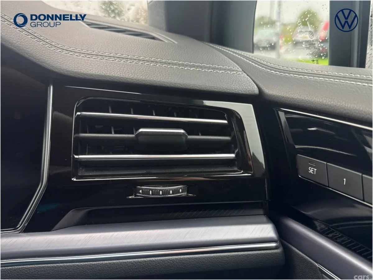 Volkswagen Touareg , Diesel, 2023, White