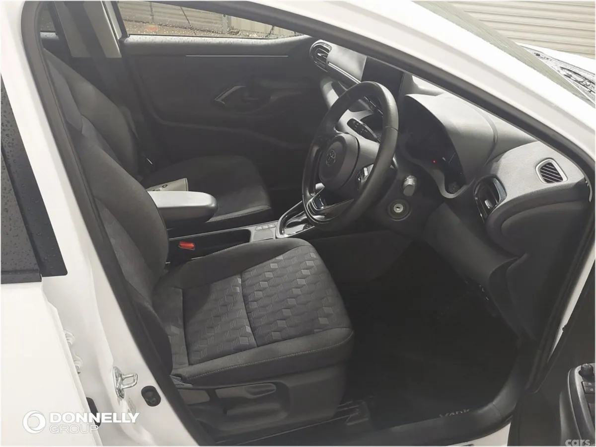 Toyota Yaris Hatchback, Petrol Hybrid, 2026, White